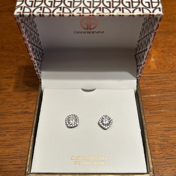 NWT Giani Bernini Cubic Zirconia Halo Stud Earrings in Sterling Silver - Picture 4 of 6